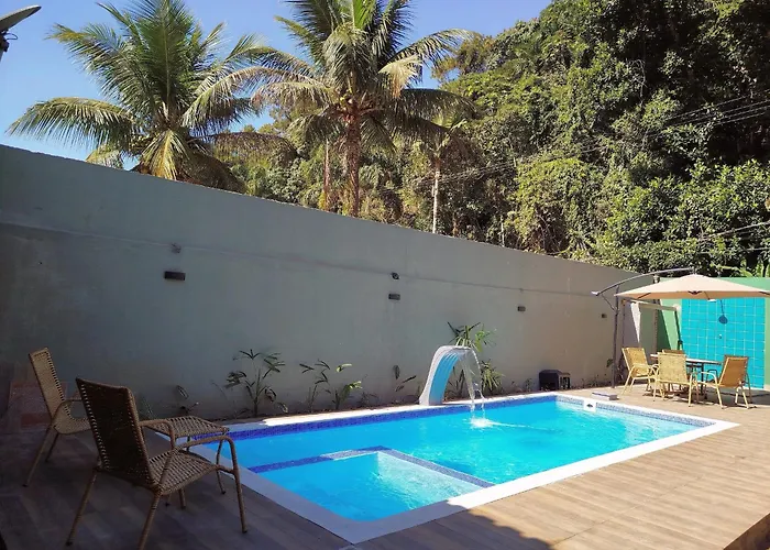 Linda Casa Com Piscina A 5 Minutos A Pe Da Praia